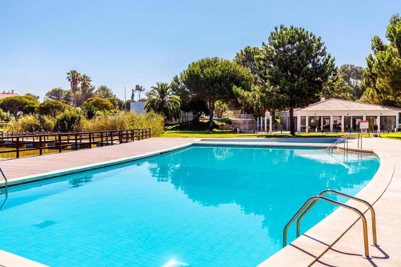 Private Lake Condo Apartment - Troia Εξωτερικό φωτογραφία